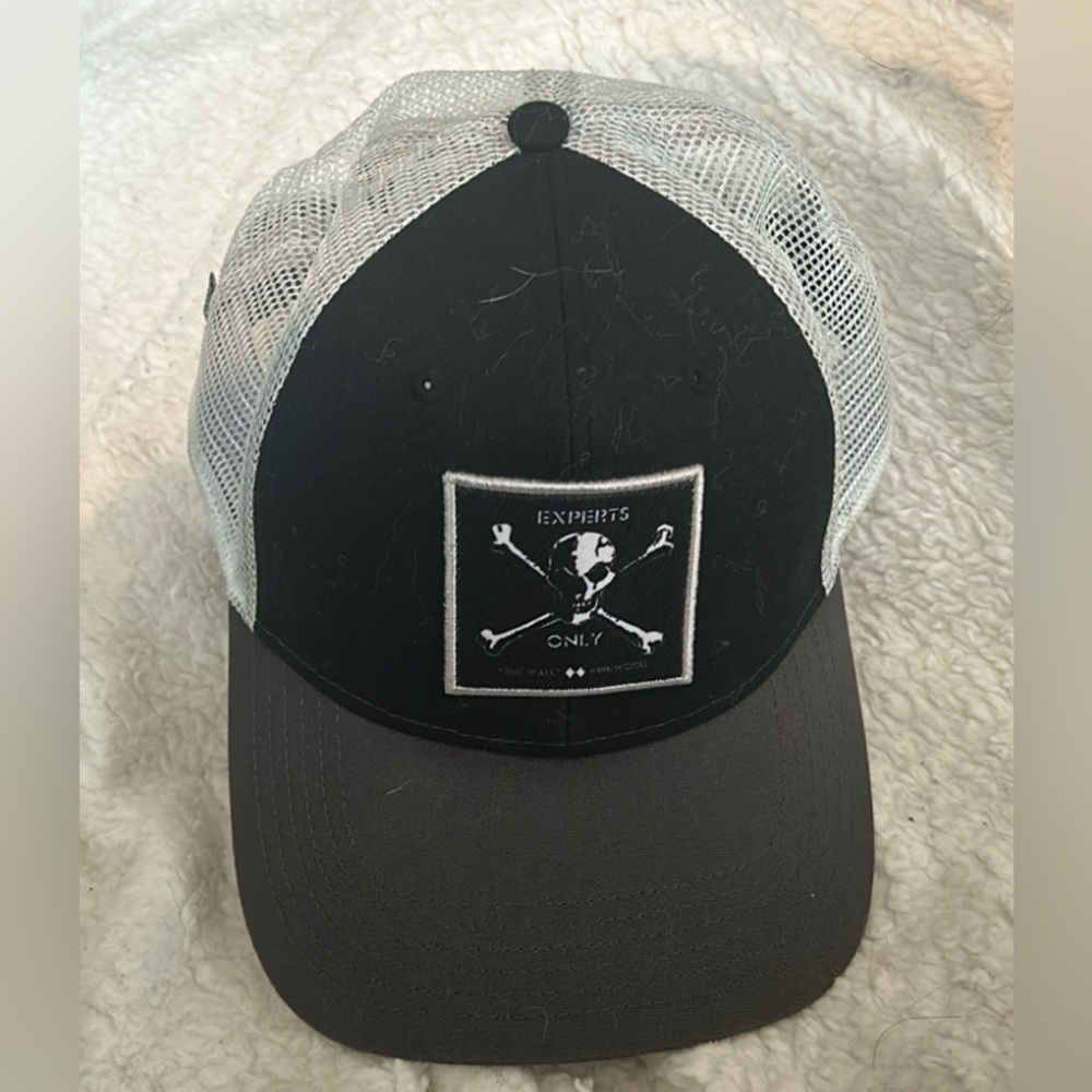 Legacy Mid Pro Snapback Black and Gray Trucker Hat - Picture 1 of 9
